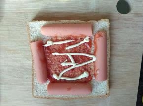 再挤上沙拉酱