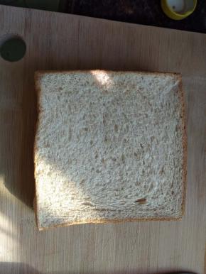 盖上另外一片吐司