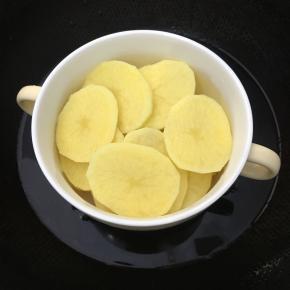 上锅大火蒸熟。