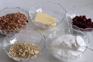 称重好食材，全部准备好，放到操作的锅边。