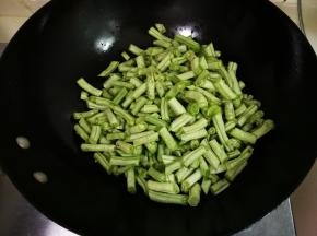 放入刀豆