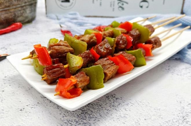 秘制烧烤牛肉串