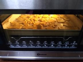 烤箱上火170度下火140度烤16分钟