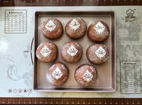 9、表面筛上一层薄薄的高粉。