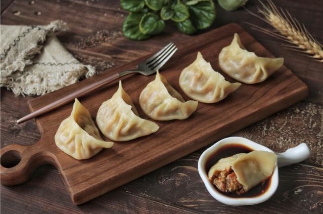 胡萝卜虾仁蒸饺