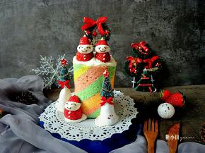 再用圣诞系列的小松树小花环作下装饰即可。