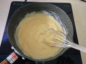 5直到面糊变得有纹路浓稠，离火。