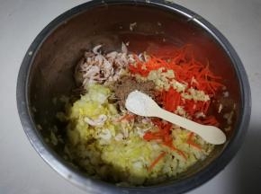 放入一小勺糖
