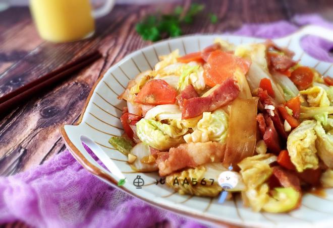 培根炒胡萝卜白菜