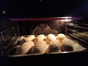 入预热好的烤箱160度中下层烤20分钟，中途上色满意注意加盖锡纸。