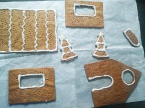 在饼上画出所需图案