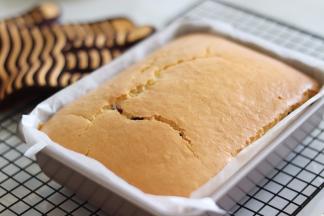 出炉放到晾网上。