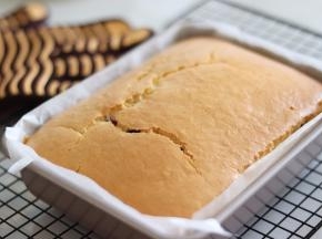 出炉放到晾网上。