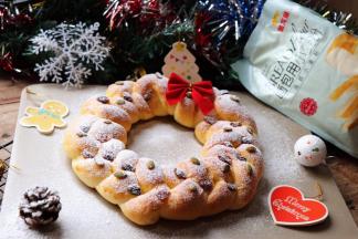 烤好后取出，冷却至不烫手后密封保存，吃的时候筛入适量糖粉装饰一下即可。