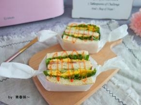 可以挤点番茄酱在上面做装饰