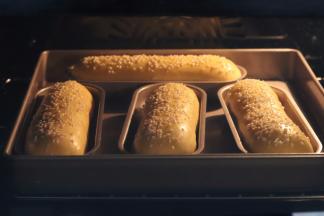 记得提前预热烤箱，以180度烘烤约15分钟。