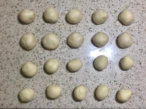 各分成10个小剂子