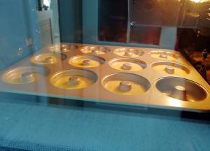 送入预热好的烤箱，上下管160度烤20分钟左右即可。