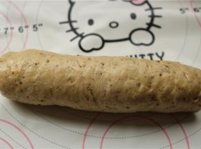 卷起来成为比较细长的卷。