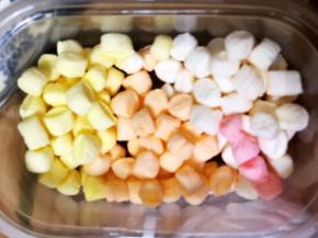 棉花糖剪成小粒