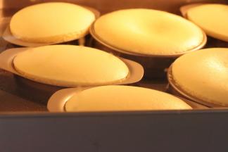 放入提前预热好的烤箱，150度，55分钟。