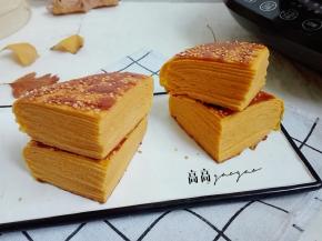 成品，成品，烙好的饼，切开即可，层次非常的分明，也超级好吃