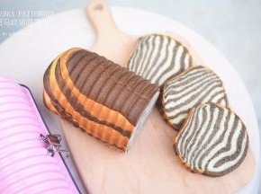 斑马纹插画面包ZEBRA PATTERNED
