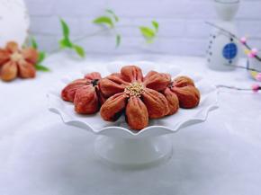 取出放到凉架上放凉。