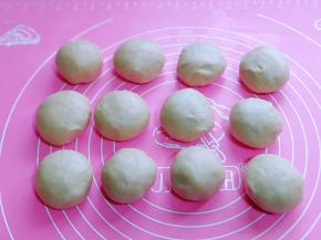 依次做完，盖上保鲜膜。