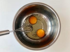把鸡蛋打散