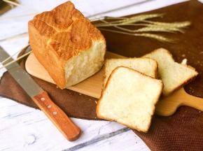 常温密封保存或冷冻保存。