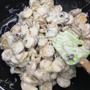 用刮刀充分拌匀后离火。