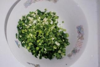 韭菜切丁