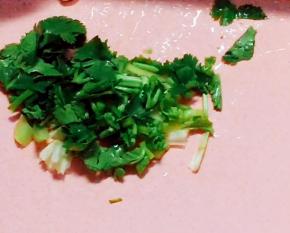 香菜切碎