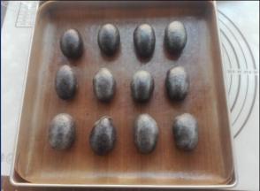 依次做好，如图所示