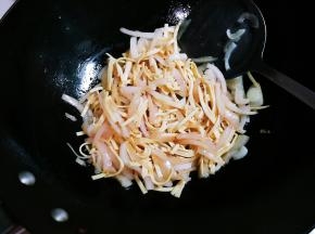翻炒均匀