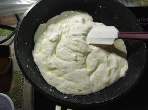 慢慢的融化成液体。