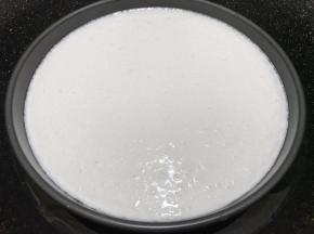 一直发酵至表面布满的气泡即可
隔水蒸12分钟