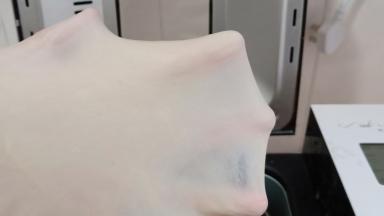 检查可以抻出结实不易破的薄膜即可。