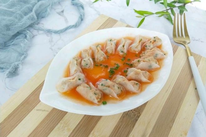 茄汁萝卜“饺子”