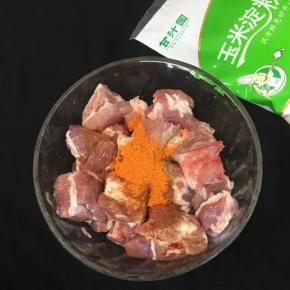 加入新奥尔良腌料。