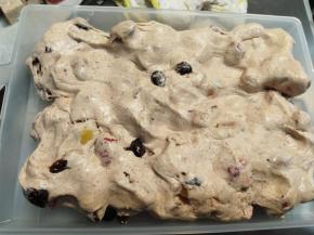 转移到模具内。