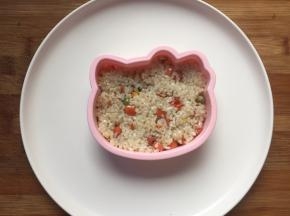 炒熟以后放入学厨KT模具中