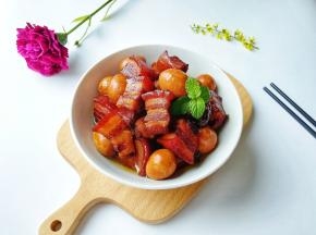 高颜值的红烧肉。