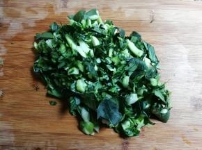 青菜洗净切碎