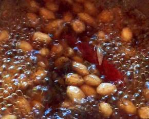 大火烧开转中火煮约30分钟