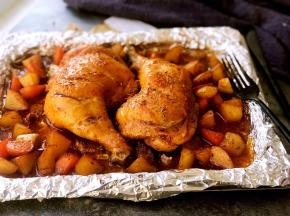 取出后撒上烧烤料。