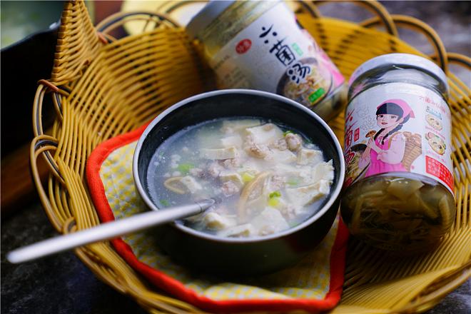 豆腐鲜肉六菌羹
