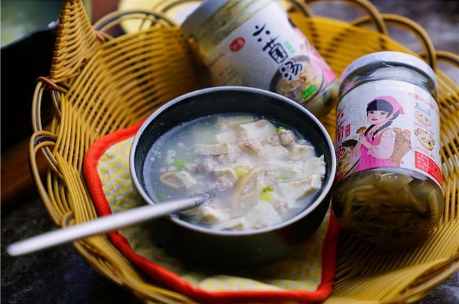 豆腐鲜肉六菌羹