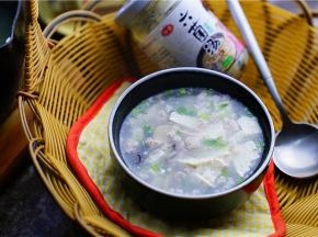 如图这样子一份寒冻暖身羹就完成啦。